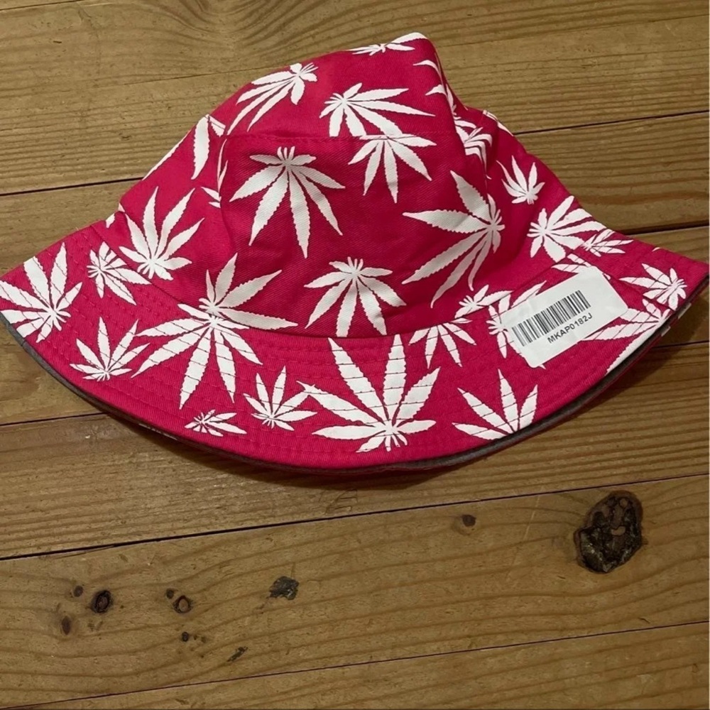 New Red & White Pot Leaf Bucket Hat 420 Stoner High- Reservabile Gray